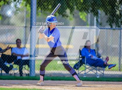 Thumbnail 2 in El Camino Real vs Birmingham photogallery.