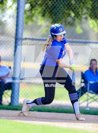 Thumbnail 2 in El Camino Real vs Birmingham photogallery.