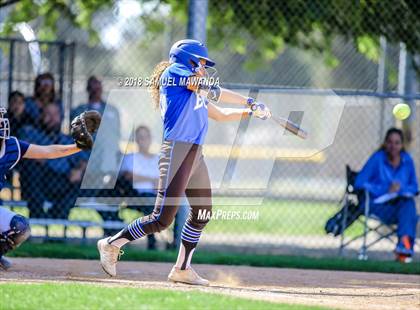 Thumbnail 2 in El Camino Real vs Birmingham photogallery.