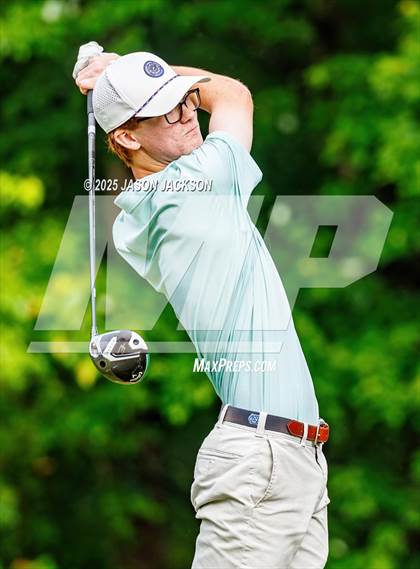 Thumbnail 1 in NCHSAA 4A Finals (Round 2) photogallery.