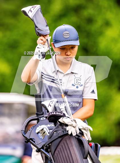 Thumbnail 1 in NCHSAA 4A Finals (Round 2) photogallery.