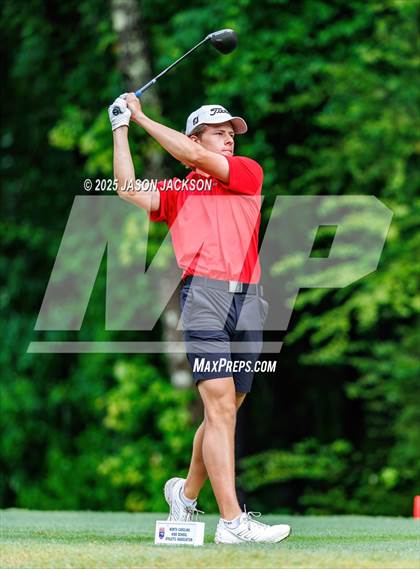 Thumbnail 2 in NCHSAA 4A Finals (Round 2) photogallery.