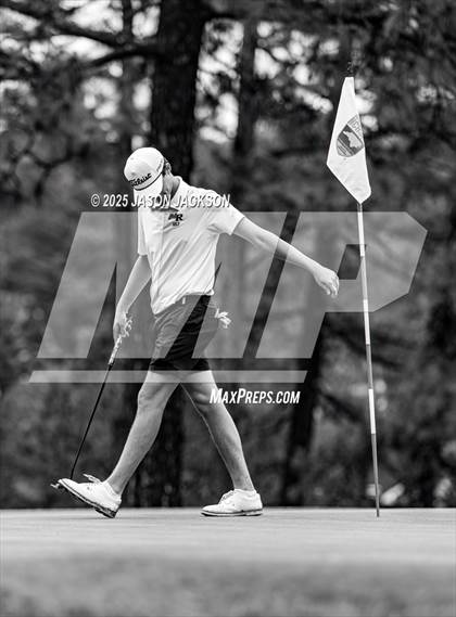 Thumbnail 3 in NCHSAA 4A Finals (Round 2) photogallery.