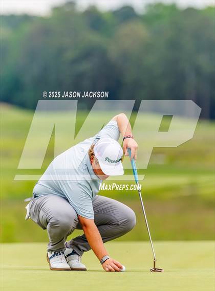 Thumbnail 1 in NCHSAA 4A Finals (Round 2) photogallery.