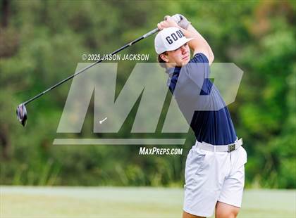 Thumbnail 1 in NCHSAA 4A Finals (Round 2) photogallery.