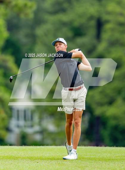 Thumbnail 1 in NCHSAA 4A Finals (Round 2) photogallery.