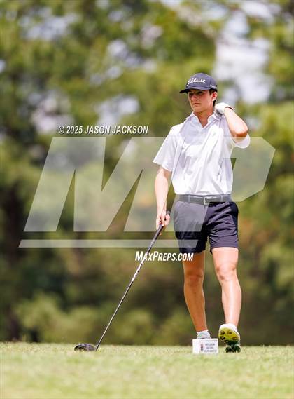 Thumbnail 1 in NCHSAA 4A Finals (Round 2) photogallery.