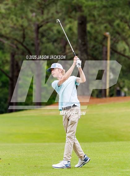 Thumbnail 1 in NCHSAA 4A Finals (Round 2) photogallery.