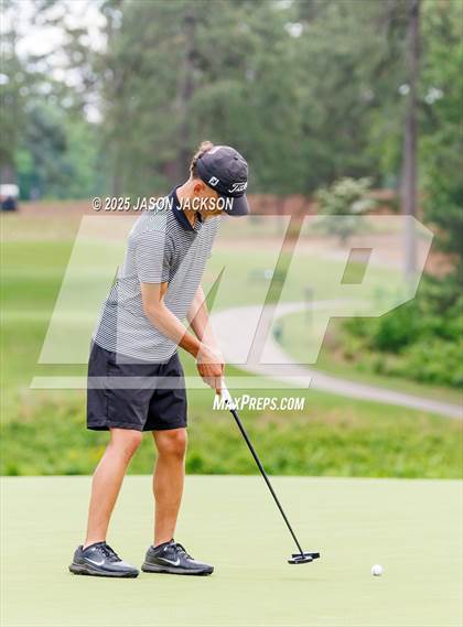 Thumbnail 1 in NCHSAA 4A Finals (Round 2) photogallery.