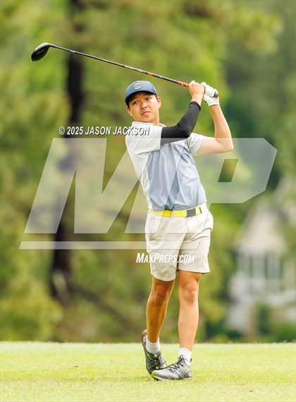 Thumbnail 1 in NCHSAA 4A Finals (Round 2) photogallery.