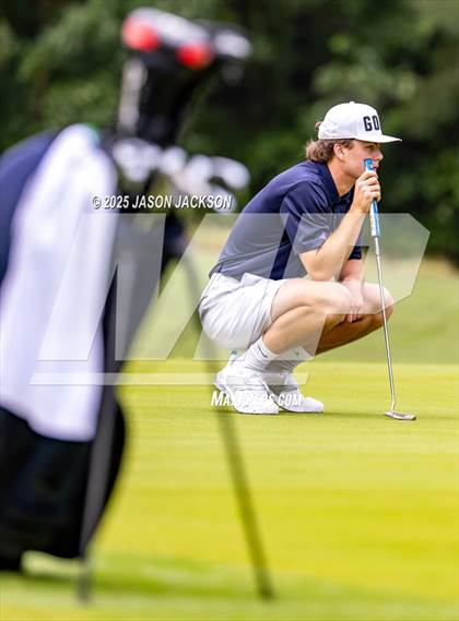 Thumbnail 2 in NCHSAA 4A Finals (Round 2) photogallery.