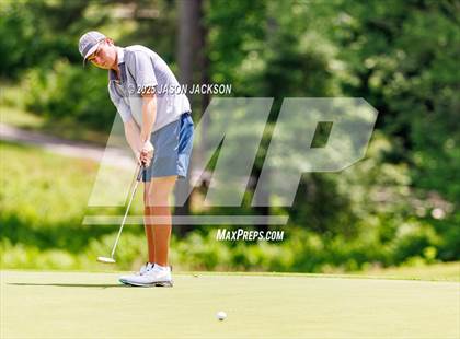 Thumbnail 1 in NCHSAA 4A Finals (Round 2) photogallery.