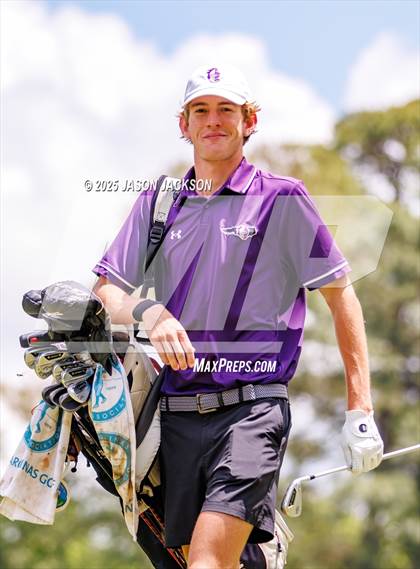 Thumbnail 2 in NCHSAA 4A Finals (Round 2) photogallery.