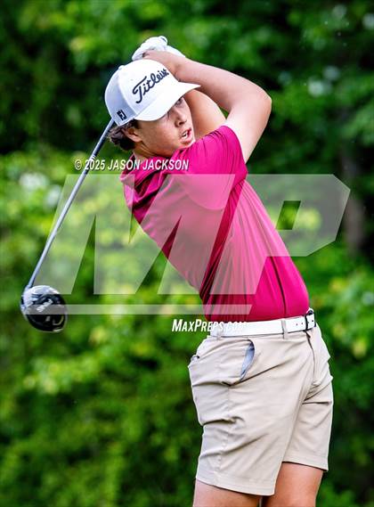 Thumbnail 1 in NCHSAA 4A Finals (Round 2) photogallery.