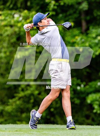 Thumbnail 1 in NCHSAA 4A Finals (Round 2) photogallery.