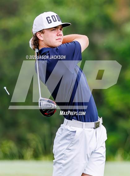 Thumbnail 3 in NCHSAA 4A Finals (Round 2) photogallery.
