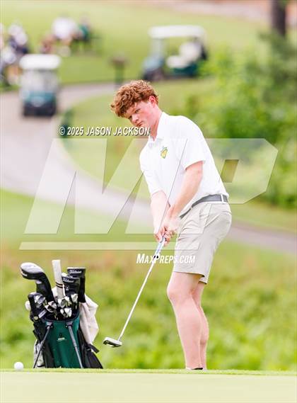 Thumbnail 1 in NCHSAA 4A Finals (Round 2) photogallery.