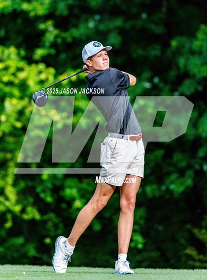 Thumbnail 3 in NCHSAA 4A Finals (Round 2) photogallery.
