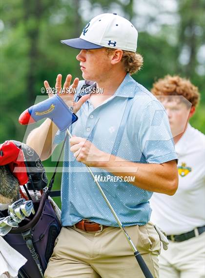 Thumbnail 1 in NCHSAA 4A Finals (Round 2) photogallery.