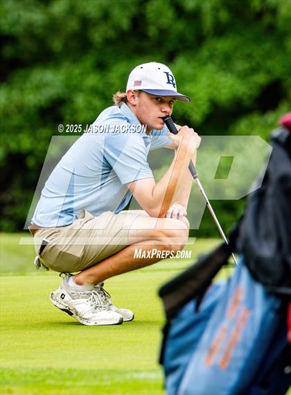 Thumbnail 1 in NCHSAA 4A Finals (Round 2) photogallery.