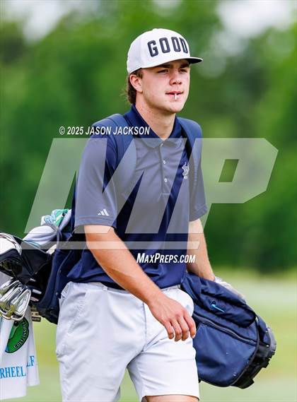 Thumbnail 3 in NCHSAA 4A Finals (Round 2) photogallery.