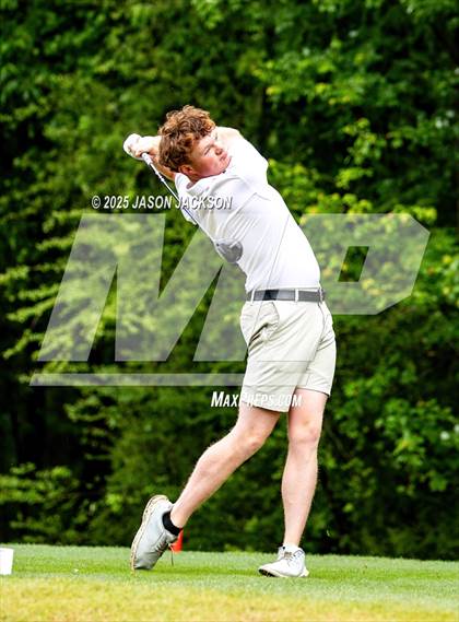 Thumbnail 2 in NCHSAA 4A Finals (Round 2) photogallery.