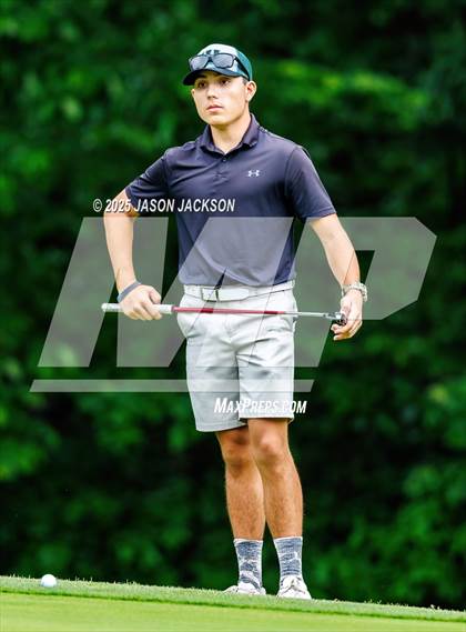 Thumbnail 3 in NCHSAA 4A Finals (Round 2) photogallery.