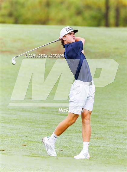 Thumbnail 2 in NCHSAA 4A Finals (Round 2) photogallery.
