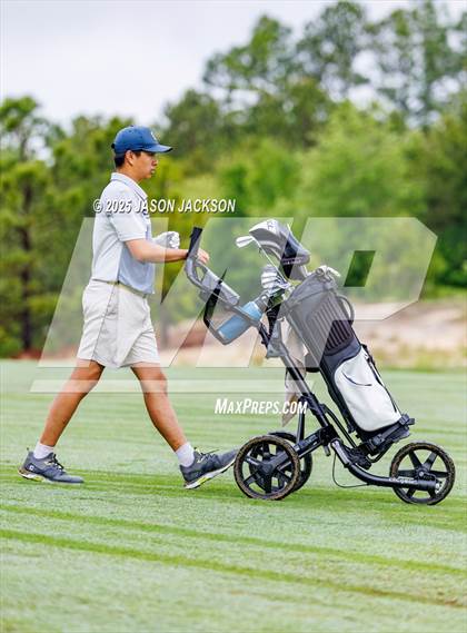 Thumbnail 3 in NCHSAA 4A Finals (Round 2) photogallery.