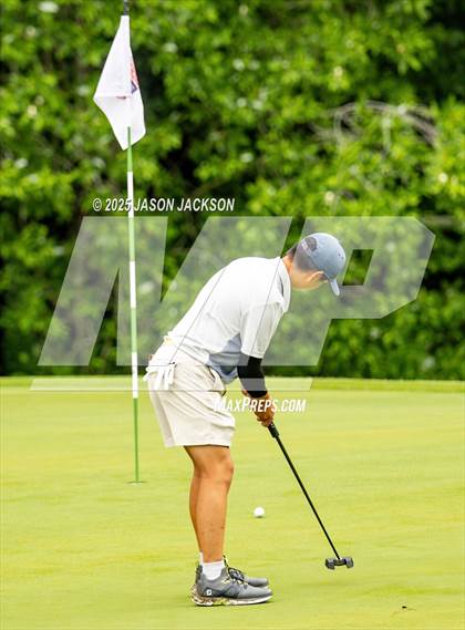 Thumbnail 2 in NCHSAA 4A Finals (Round 2) photogallery.