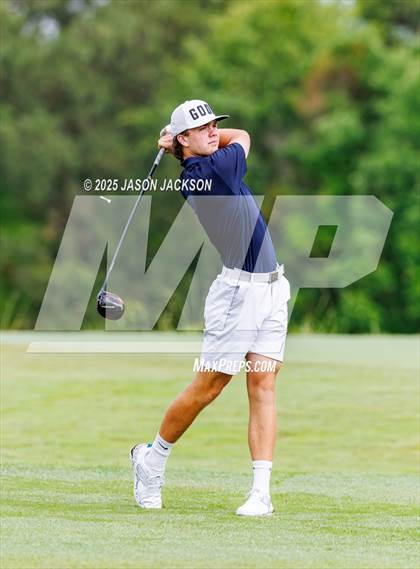Thumbnail 3 in NCHSAA 4A Finals (Round 2) photogallery.