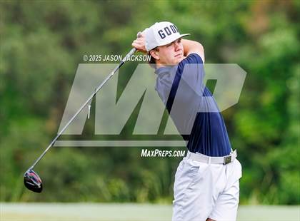 Thumbnail 2 in NCHSAA 4A Finals (Round 2) photogallery.