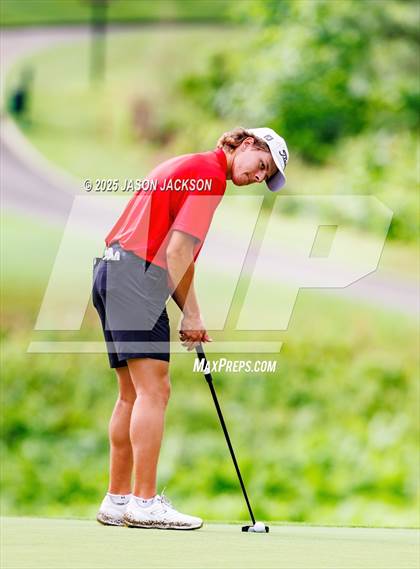 Thumbnail 3 in NCHSAA 4A Finals (Round 2) photogallery.
