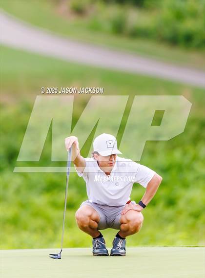 Thumbnail 2 in NCHSAA 4A Finals (Round 2) photogallery.
