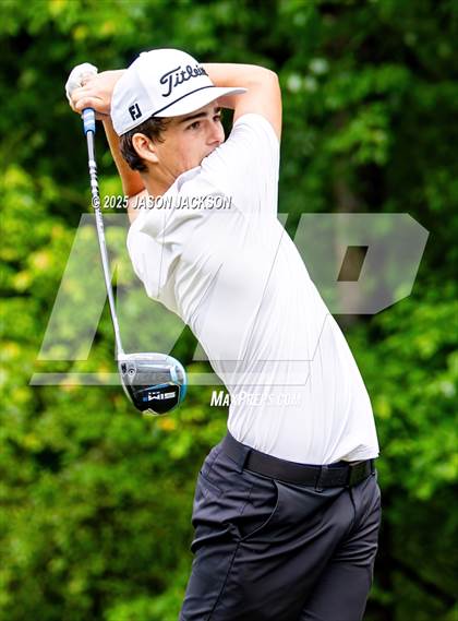 Thumbnail 1 in NCHSAA 4A Finals (Round 2) photogallery.