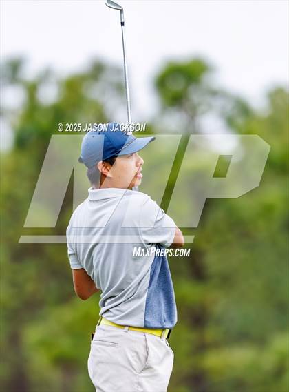 Thumbnail 1 in NCHSAA 4A Finals (Round 2) photogallery.