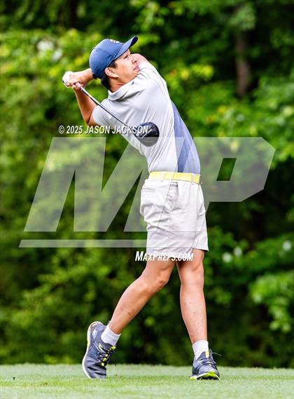 Thumbnail 3 in NCHSAA 4A Finals (Round 2) photogallery.