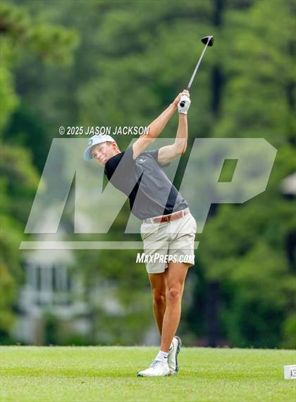 Thumbnail 2 in NCHSAA 4A Finals (Round 2) photogallery.
