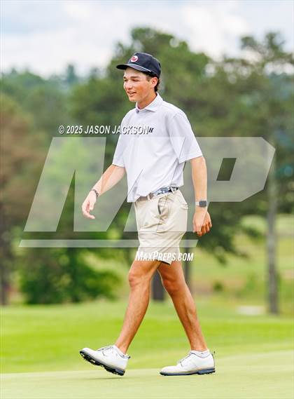 Thumbnail 3 in NCHSAA 4A Finals (Round 2) photogallery.