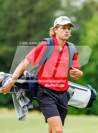 Thumbnail 3 in NCHSAA 4A Finals (Round 2) photogallery.