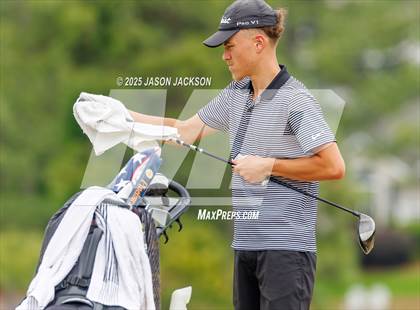 Thumbnail 1 in NCHSAA 4A Finals (Round 2) photogallery.