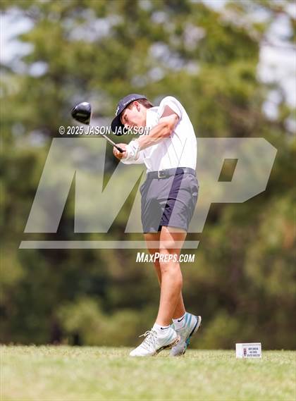 Thumbnail 1 in NCHSAA 4A Finals (Round 2) photogallery.