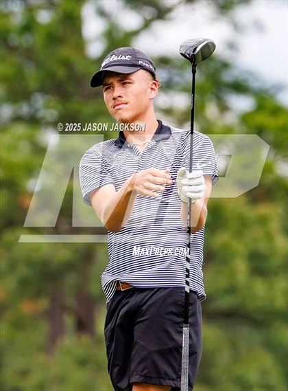 Thumbnail 2 in NCHSAA 4A Finals (Round 2) photogallery.
