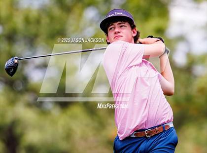 Thumbnail 2 in NCHSAA 4A Finals (Round 2) photogallery.