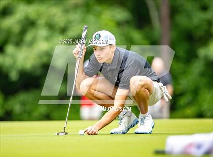 Thumbnail 1 in NCHSAA 4A Finals (Round 2) photogallery.