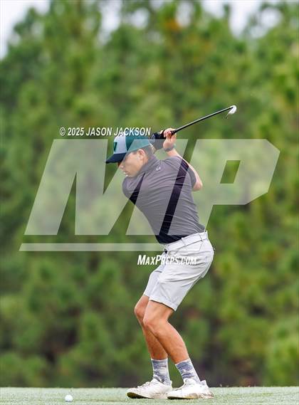 Thumbnail 3 in NCHSAA 4A Finals (Round 2) photogallery.