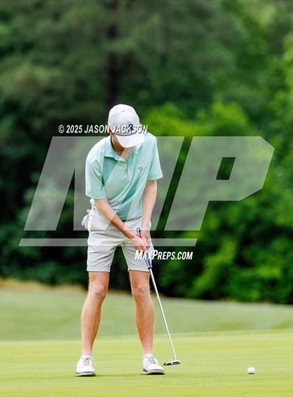 Thumbnail 2 in NCHSAA 4A Finals (Round 2) photogallery.