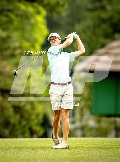 Thumbnail 1 in NCHSAA 4A Finals (Round 2) photogallery.