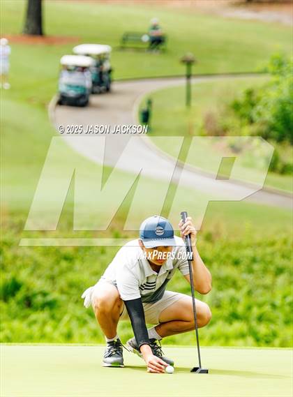 Thumbnail 1 in NCHSAA 4A Finals (Round 2) photogallery.