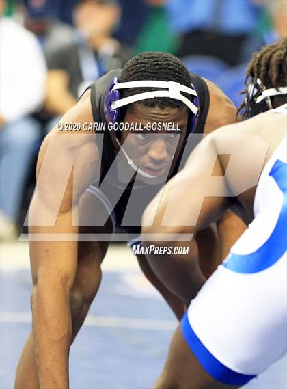 Thumbnail 3 in NCHSAA Wrestling Championship (Finals 170 lb) photogallery.